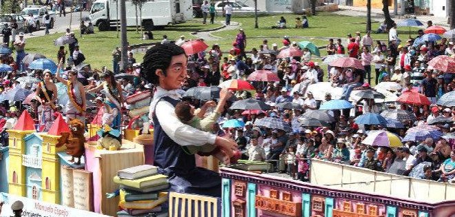 Ecuavisa celebra a Quito en Desfiles de la Confraternidad