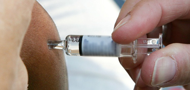 Logran curar a una mujer con leucemia mediante una vacuna contra el sarampión
