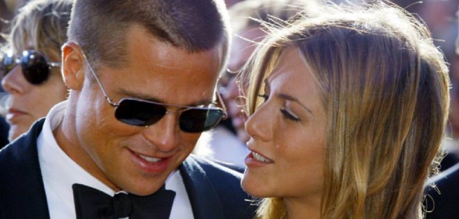 Jennifer Aniston dice que habla de vez en cuando con Brad Pitt