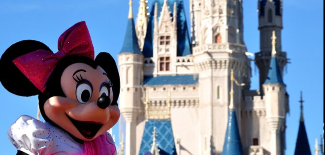 Una persona muere en accidente de auto en atracción de Walt Disney World