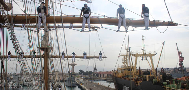 Buque escuela Guayas visita el puerto del Callao en Perú