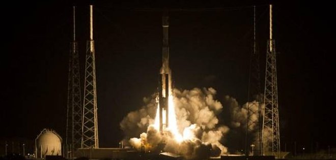 NASA lanza cuatro satélites para estudiar la reconexión magnética de la Tierra