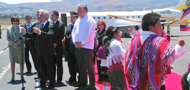 Presidente de Uruguay llega a Ecuador para la cita entre Juan Manuel Santos y Nicolás Maduro