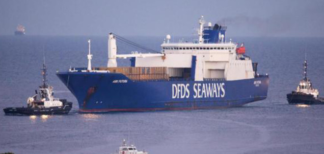 Comienza el traslado del arsenal químico de Siria a nave de EE.UU. en Italia