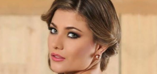 Disfruta del Video Chat con nuestra miss Ecuador Constanza Baez