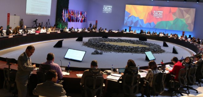 La UE confía en que asistan a la cumbre con Celac al menos 40 líderes de 61