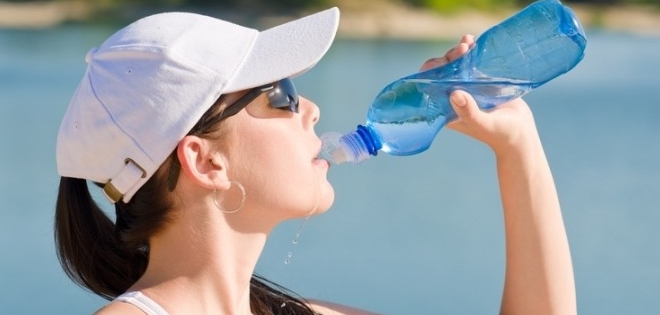 Mantenerse hidratado mejora el desempeño mental