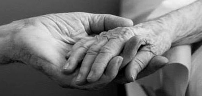 Tras 61 años de casados, pareja muere con 4 horas de diferencia