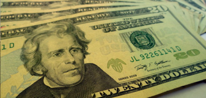 Presidente Correa anuncia que en los próximos días pagará decimotercero y sueldos