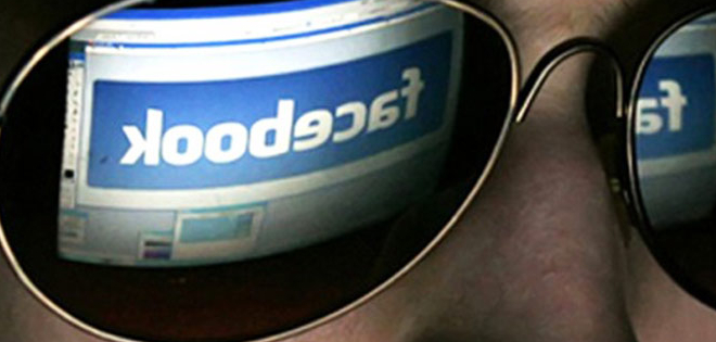 Adolescente se convierte en asesino tras negociar crimen por Facebook