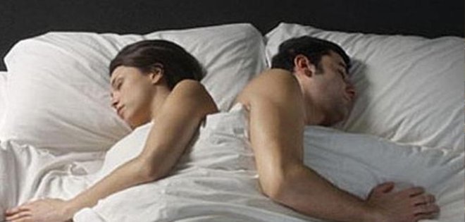 Dormir en la misma cama podría ser perjudical para una pareja
