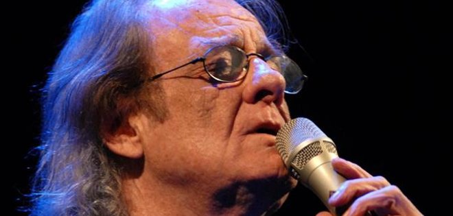 Luis Eduardo Aute en su llegada a Ecuador: “es como volver a casa”