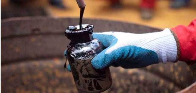 El petróleo se sitúa por debajo de los $40, su precio más bajo en 6 años