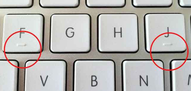 ¿Para qué sirven los botones en relieve de la F y la J en un teclado?