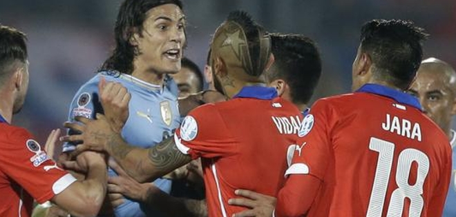 Esta fue la polémica acción que desató la rabia de Cavani