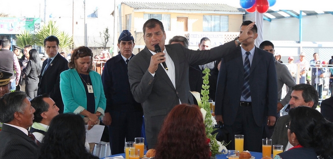 Correa dijo que no financiará incremento del presupuesto para metro de Quito