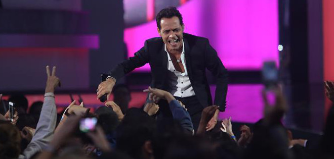 Marc Anthony se corona como rey de la música latina con diez premios Billboard