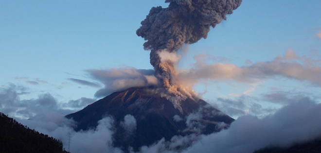 Técnicos advierten de reactivación eruptiva en el volcán Tungurahua
