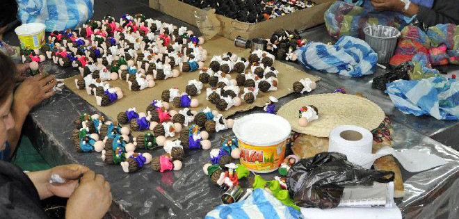 La &#039;Ruta de la fe&#039; nos lleva a Calderón con sus figuras de mazapán