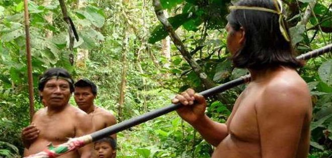 Correa asegura que indígenas acusados de masacre deben responder ante la ley