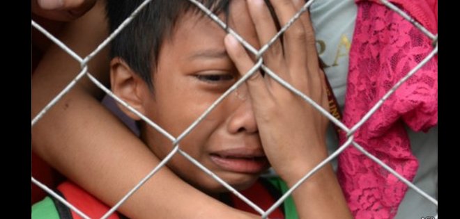 La desesperada espera por ayuda en Filipinas