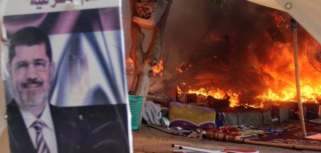 Estallan choques entre islamistas egipcios y fuerzas del orden en El Cairo