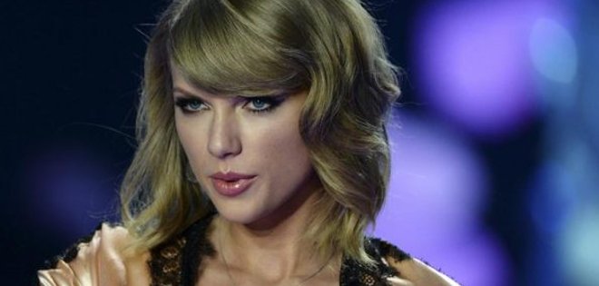 Taylor Swift critica a Apple por servicio musical que ofrece período gratuito