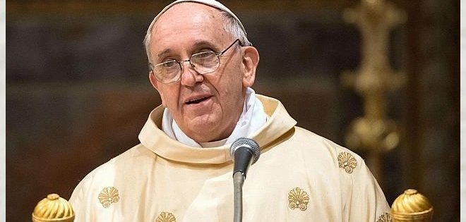 Papa dice que los líderes religiosos deben ser los primeros promotores de paz