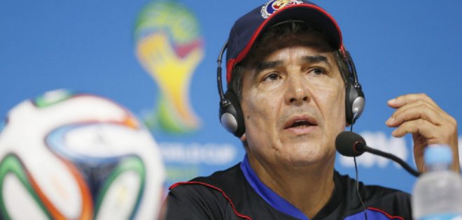 Vicepresidente de Federación Peruana propondrá contratar al colombiano Pinto