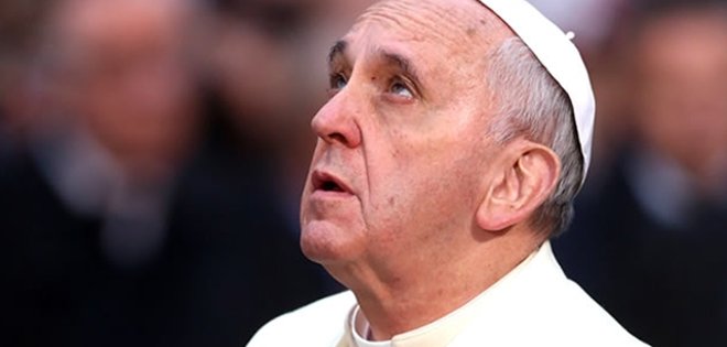 Papa denuncia &quot;tergiversación&quot; de la religión y denuncia &quot;una guerra mundial por partes&quot;