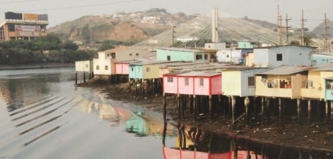 50 familias deberán desalojar sus casas en las riberas del Estero Salado