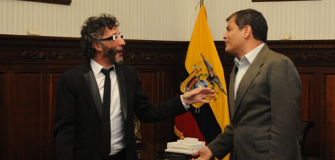 Fito Páez y Rafael Correa conversaron en Carondelet