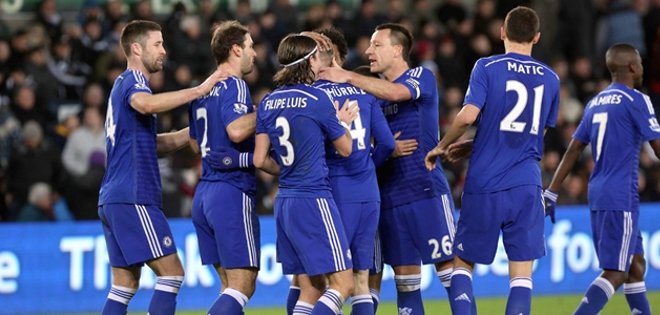 El Chelsea destroza al Swansea en Gales (0-5)