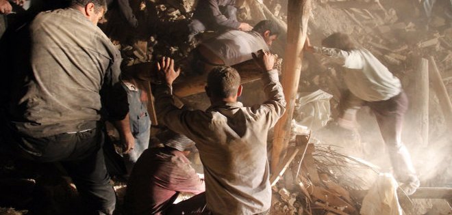 Más de 250 muertos por terremoto en Pakistán