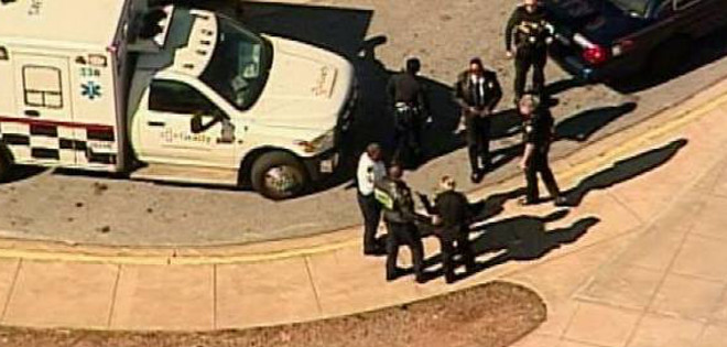 Al menos tres personas resultan heridas durante tiroteo en escuela secundaria de Atlanta