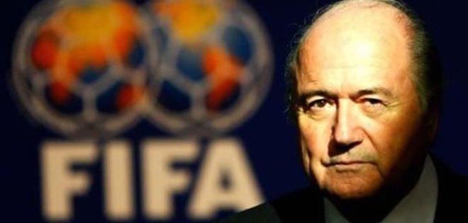 Federación alemana sugiere que Blatter renuncie a la reelección y sea presidente de honor