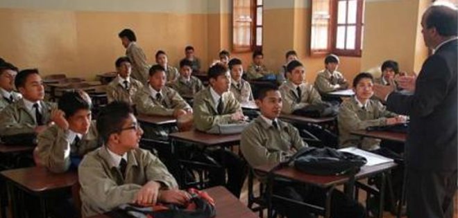 Inician con problemas las clases en la Sierra y Amazonía