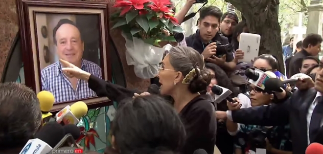 Video muestra incidentes en misa de &#039;Chespirito&#039;