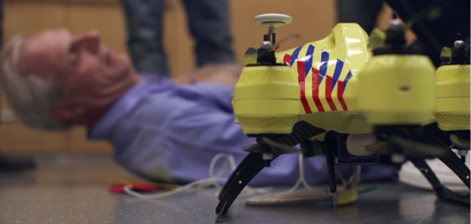 Presentan prototipo de &quot;dron ambulancia&quot; capaz de transportar desfibrilador
