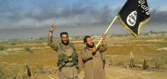 ¿Cómo ha logrado sobrevivir el grupo extremista Estado Islámico a los ataques de Rusia y la coalición liderada por EE.UU?