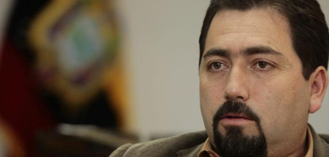 Piden no colocar monumento a León Febres Cordero por crímenes en su mandato