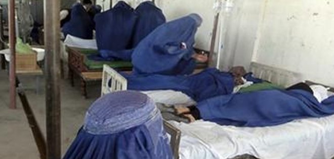 48 niñas fueron envenenadas en Afganistán por posible atentado talibán