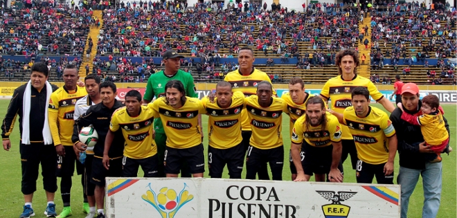 Barcelona, uno de los 4 que se quedaron sin refuerzos en el campeonato