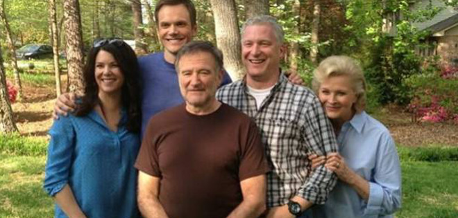 Muestran El Primer Video De 'A Merry Friggin' Christmas' De Robin Williams