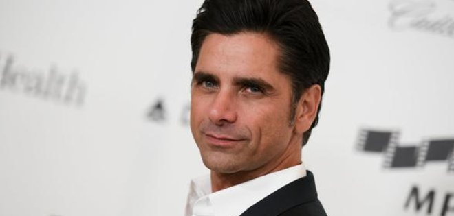 Arrestan al actor John Stamos por conducir bajo efectos de sustancias