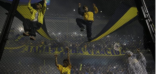 Suspenden &quot;Superclásico&quot; argentino por escándalo en la Bombonera