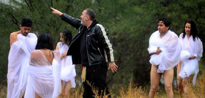 Mujeres en México se desnudan para Spencer Tunick por el Día de Muertos