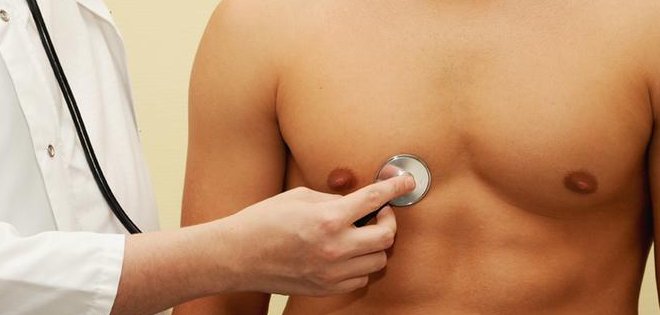 ¿Sabías que los hombres también pueden sufrir de cáncer de mama?