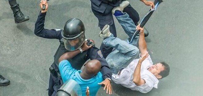 Fiscalía investigará origen de agresiones en actos de ”Guayaquil sin garrote”