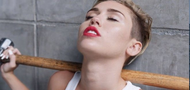 Miley Cyrus aparece desnuda en su nuevo video